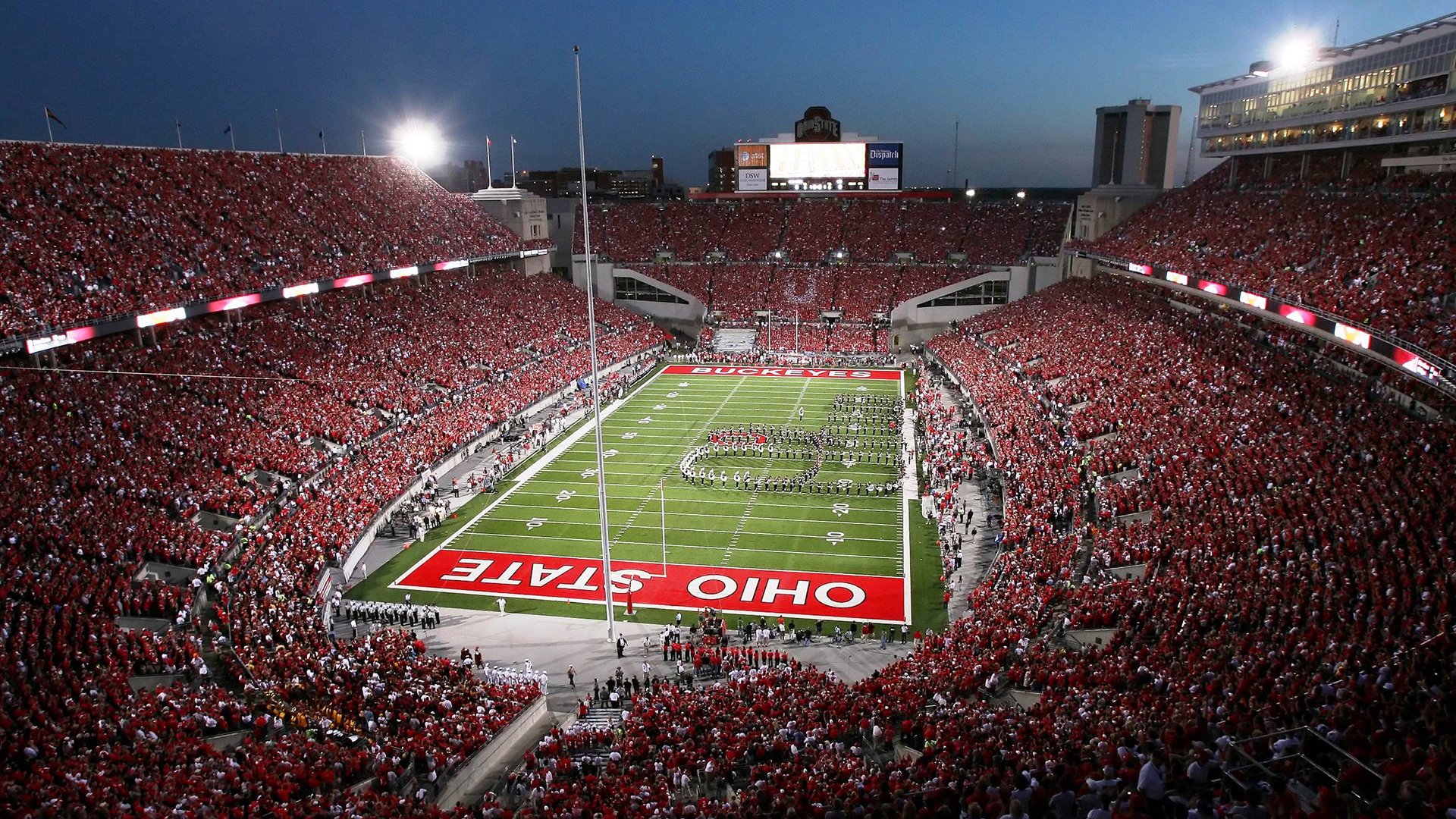 乐鱼(LEYU)体育-多点开花的球队战术优势解析,多点开花前一句