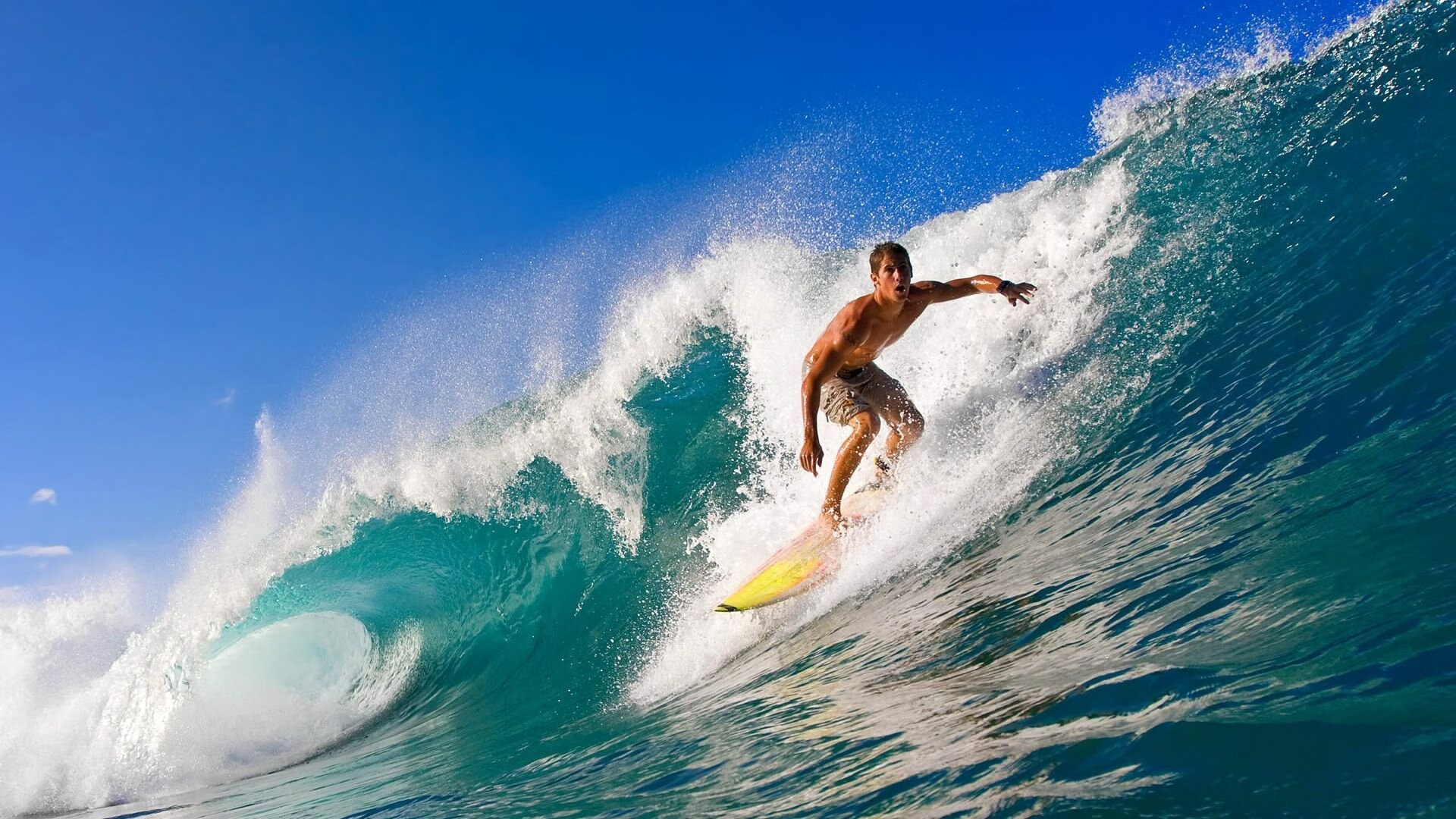 中国足球职业联赛引导俱乐部开设开放训练日，中国国家足球队训练基地